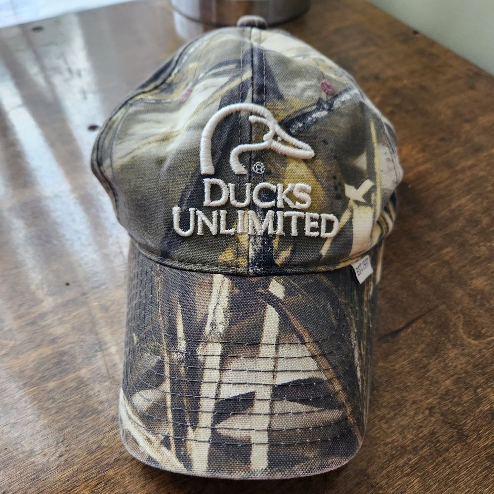 Duck's Unlimited Men's Camo Hat One Size Fits Most Camouflage